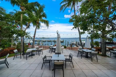 1000 Quayside Terrace Miami FL 33138