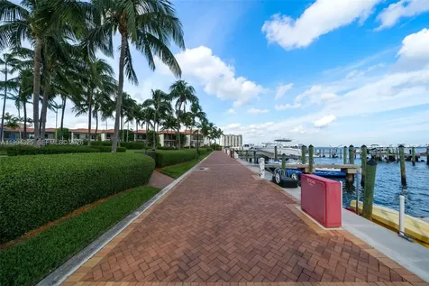 1000 Quayside Terrace Miami FL 33138