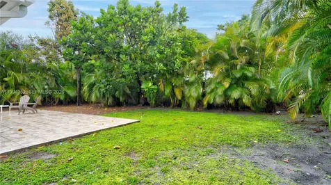 2905 SW 93rd Court Miami FL 33165