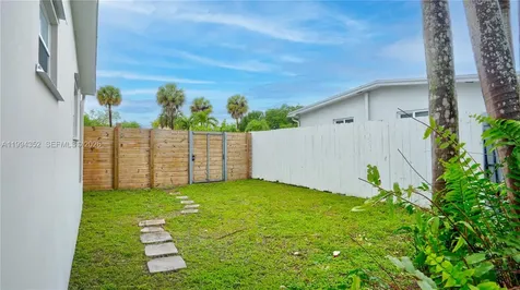2905 SW 93rd Court Miami FL 33165