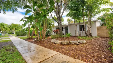 2905 SW 93rd Court Miami FL 33165