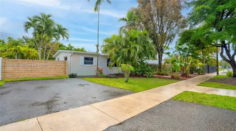 2905 SW 93rd Court Miami FL 33165