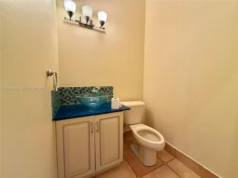 Pembroke Pines FL 33028
