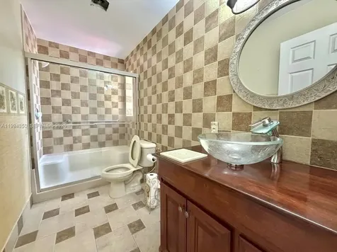 Pembroke Pines FL 33028