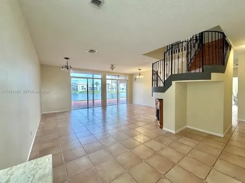 Pembroke Pines FL 33028