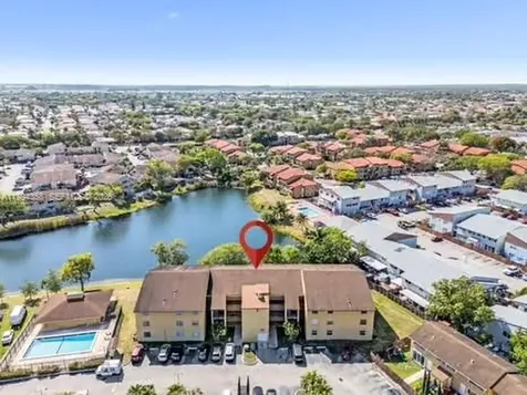 15430 SW 82nd Lane Miami FL 33193