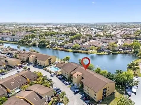 15430 SW 82nd Lane Miami FL 33193