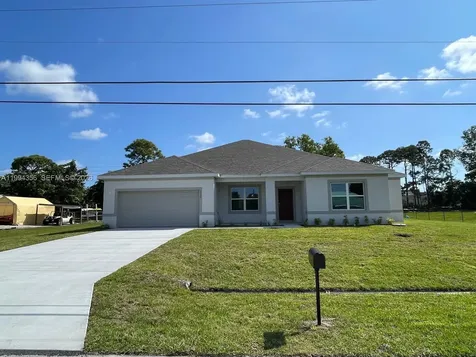 2133 SE Flanders Road Port St. Lucie FL 34952