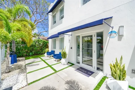 165 NW 39th Street Miami FL 33127