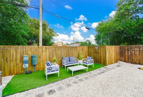 165 NW 39th Street Miami FL 33127