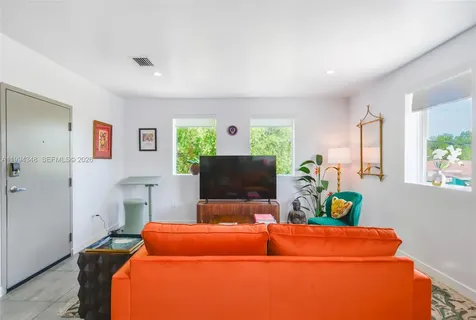 165 NW 39th Street Miami FL 33127