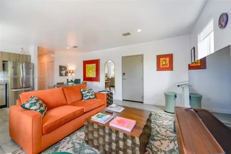 165 NW 39th Street Miami FL 33127