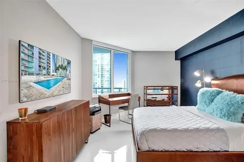 325 S Biscayne Boulevard Miami FL 33131