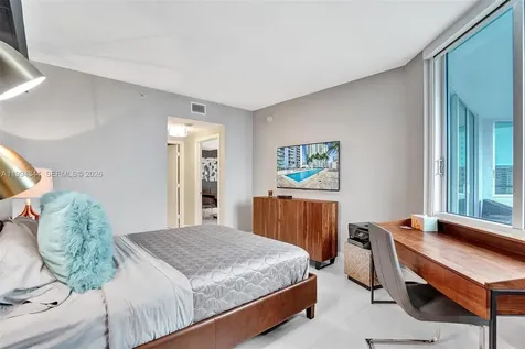 325 S Biscayne Boulevard Miami FL 33131