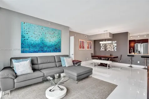 325 S Biscayne Boulevard Miami FL 33131