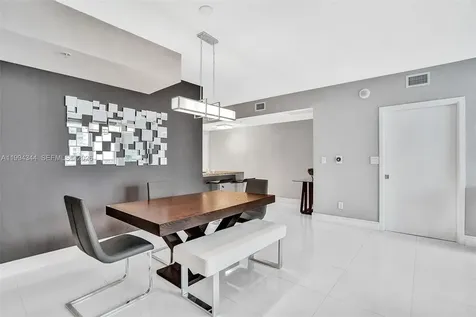 325 S Biscayne Boulevard Miami FL 33131