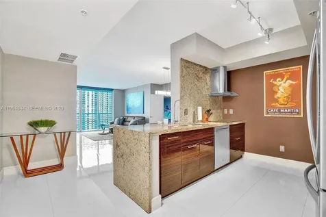 325 S Biscayne Boulevard Miami FL 33131