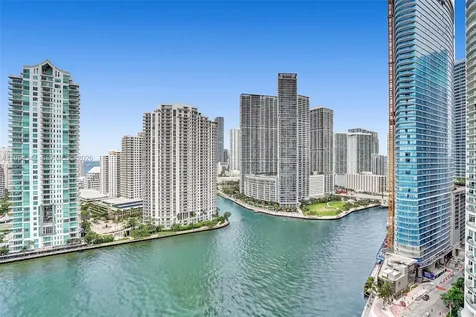 325 S Biscayne Boulevard Miami FL 33131