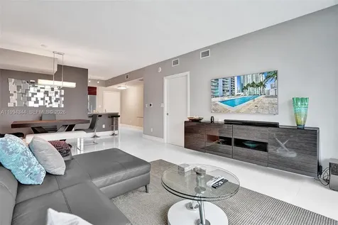 325 S Biscayne Boulevard Miami FL 33131