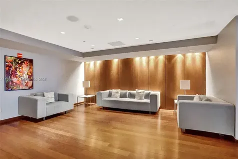 325 S Biscayne Boulevard Miami FL 33131