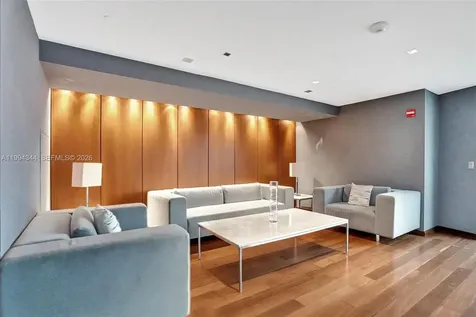 325 S Biscayne Boulevard Miami FL 33131