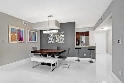 325 S Biscayne Boulevard Miami FL 33131