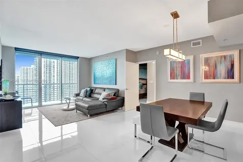 325 S Biscayne Boulevard Miami FL 33131
