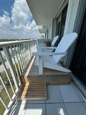 150 SE 25th Road Miami FL 33129