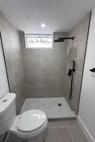 7725 Carlyle Avenue Miami Beach FL 33141