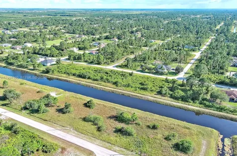 1134 Hudson Street E Lehigh Acres FL 33974