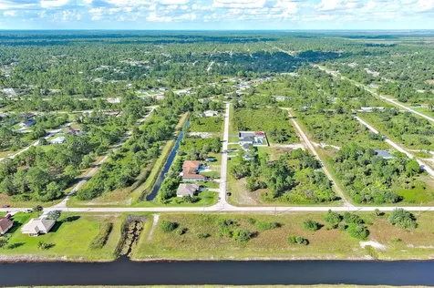 1134 Hudson Street E Lehigh Acres FL 33974