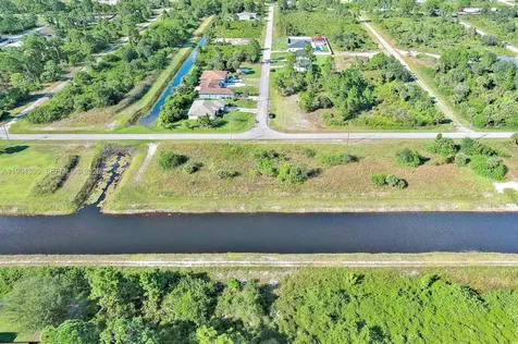 1134 Hudson Street E Lehigh Acres FL 33974