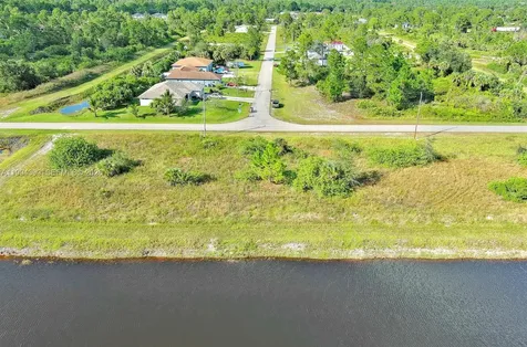 1134 Hudson Street E Lehigh Acres FL 33974
