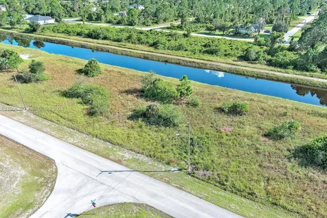1134 Hudson Street E Lehigh Acres FL 33974
