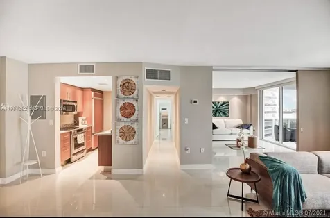 10275 Collins Avenue Bal Harbour FL 33154