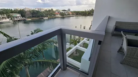 9261 E Bay Harbor Drive Bay Harbor Islands FL 33154