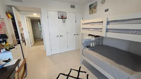 9261 E Bay Harbor Drive Bay Harbor Islands FL 33154