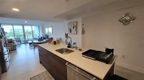 9261 E Bay Harbor Drive Bay Harbor Islands FL 33154