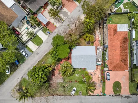 300 Northwest Boulevard Miami FL 33126