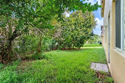 20507 NW 9th Avenue Miami Gardens FL 33169