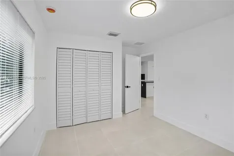 5823 NW 30th Avenue Miami FL 33142