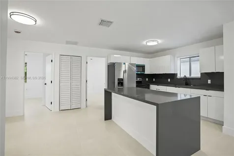 5823 NW 30th Avenue Miami FL 33142