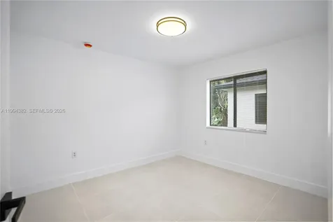 5823 NW 30th Avenue Miami FL 33142