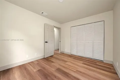 5632 SW 19th Street West Park FL 33023