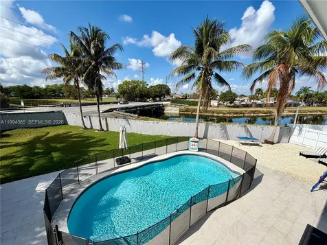15880 SW 141st Court Miami FL 33177