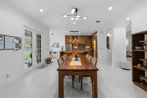 3870 E Hibiscus Street Weston FL 33332