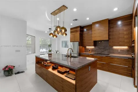 3870 E Hibiscus Street Weston FL 33332