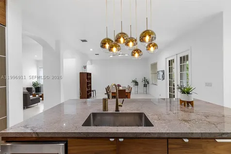 3870 E Hibiscus Street Weston FL 33332