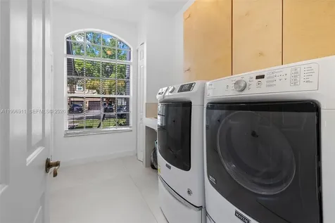 3870 E Hibiscus Street Weston FL 33332