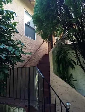 2528 SW 16th Street Miami FL 33145